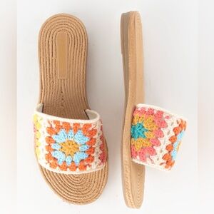 BAMBOO Athena Womens Crochet Flat Sandals